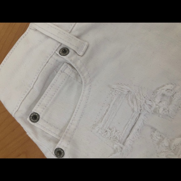 White high waisted denim shorts - Picture 5 of 8